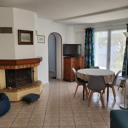 Appartement 3 Chambres 6 Pers Rez De Jardin 5Min Plage Quartier Du Phare Location Du Dimanche Au Dimanche En Juillet Et Aout لا ترانش سور مير المظهر الخارجي الصورة