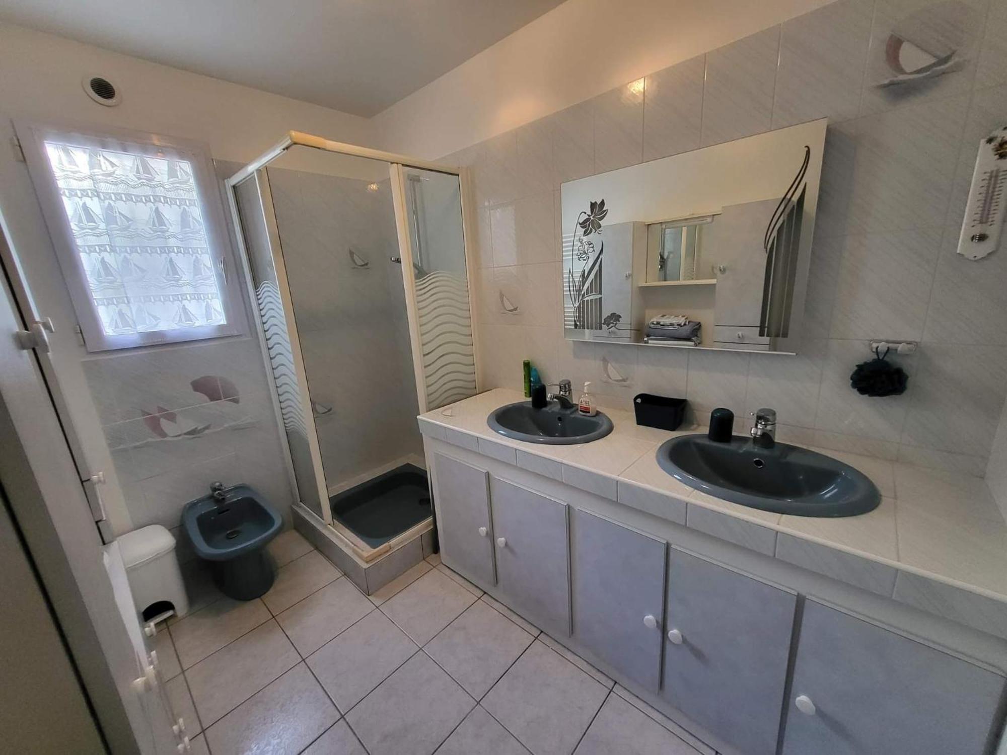 Appartement 3 Chambres 6 Pers Rez De Jardin 5Min Plage Quartier Du Phare Location Du Dimanche Au Dimanche En Juillet Et Aout لا ترانش سور مير المظهر الخارجي الصورة